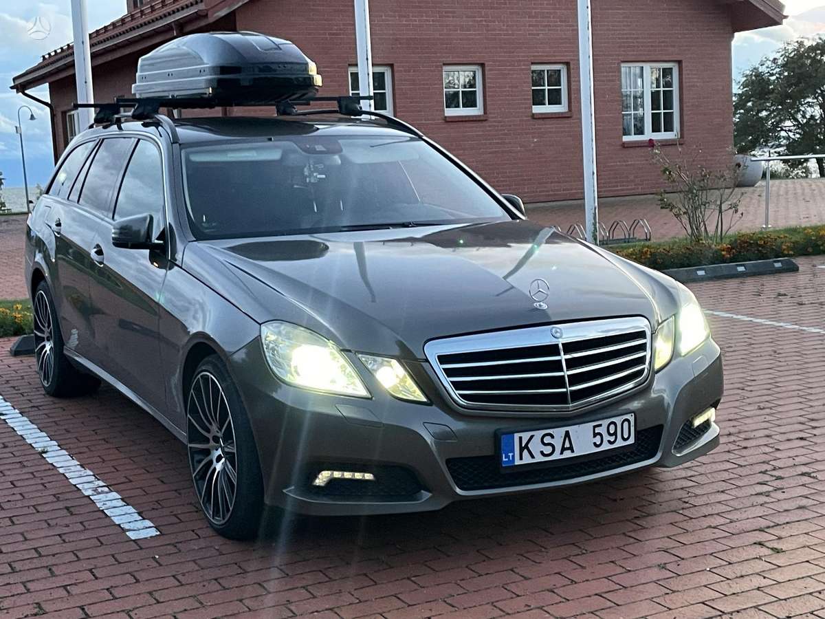 Mercedes-Benz E200, 2.1 l., Универсал