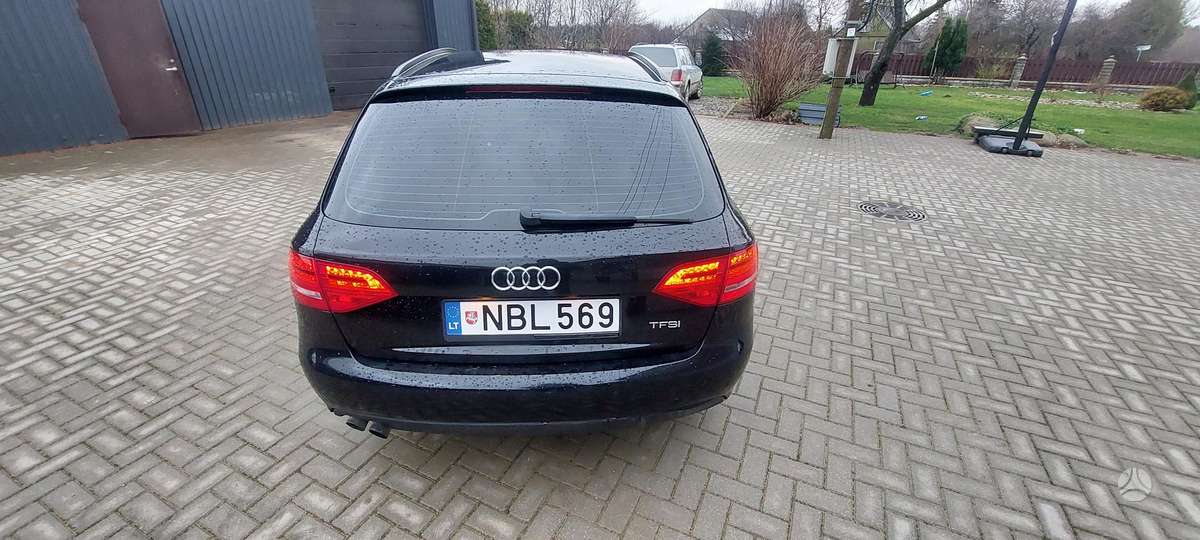 Audi A4, 1.8 l., Универсал