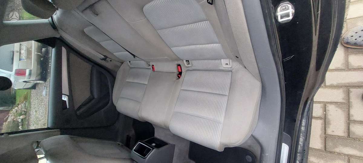 Audi A4, 1.8 l., universalas