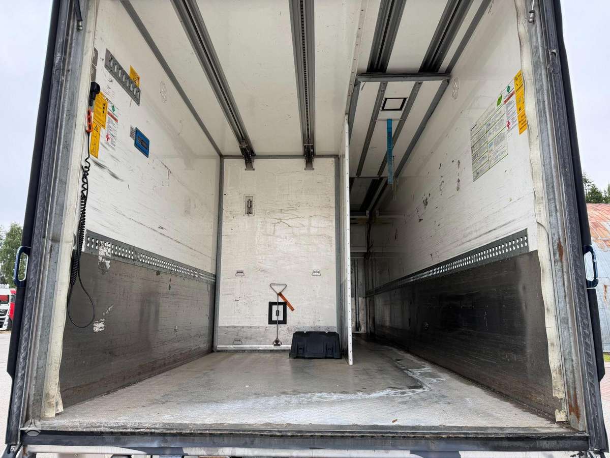 Scania G450, refrigerated trucks