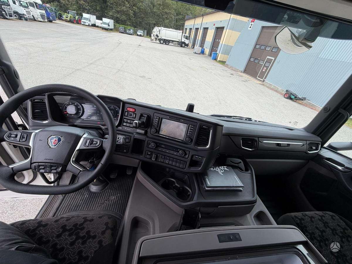 Scania G450, refrigerated trucks
