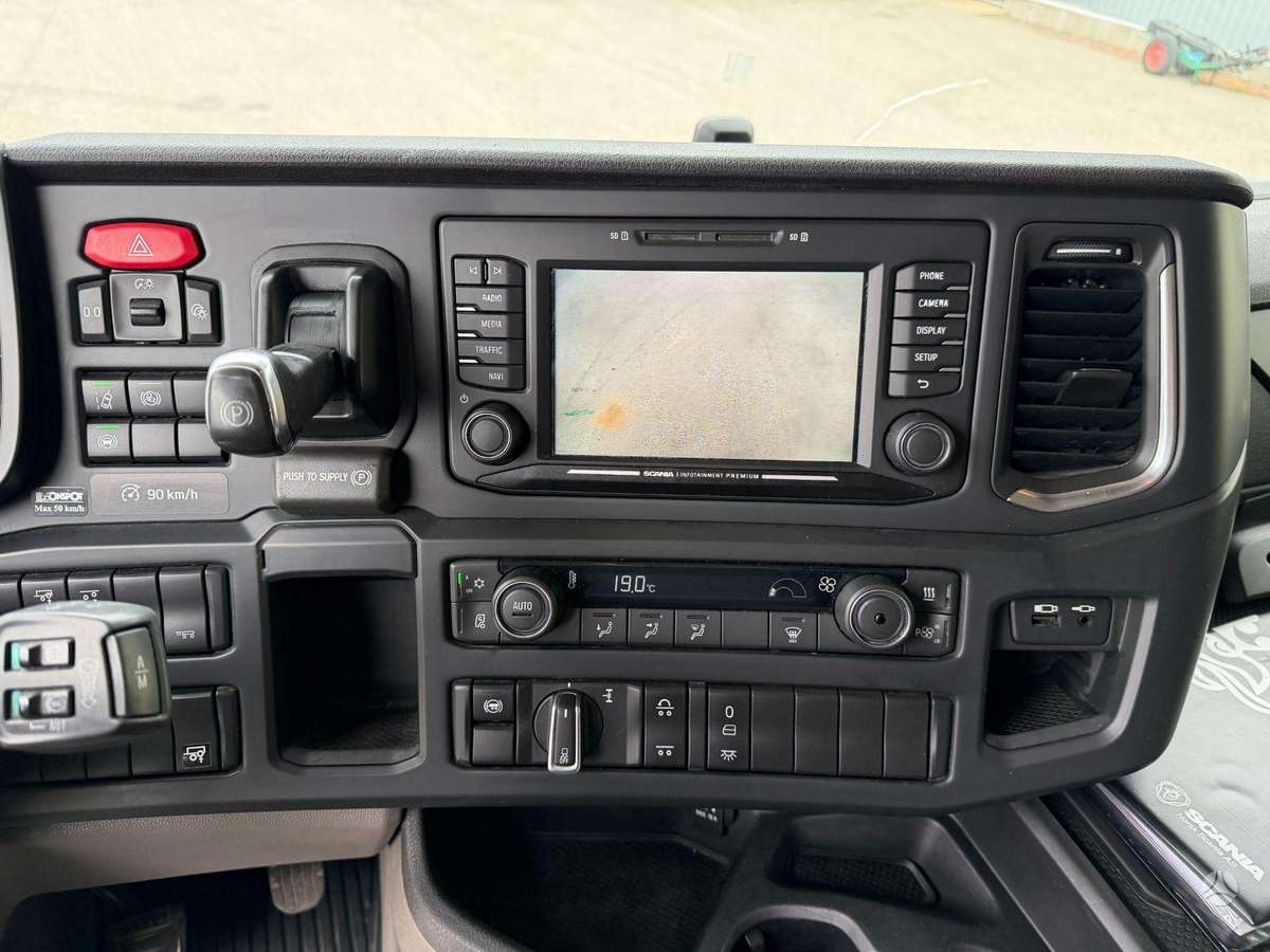 Scania G450, refrižerātori