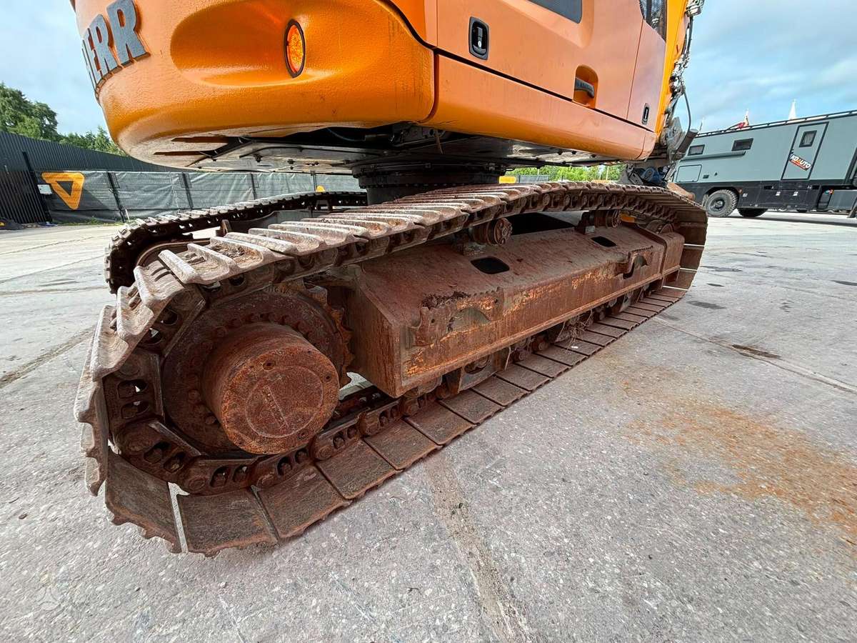 Liebherr R 920 Compact, ekskavatoriai