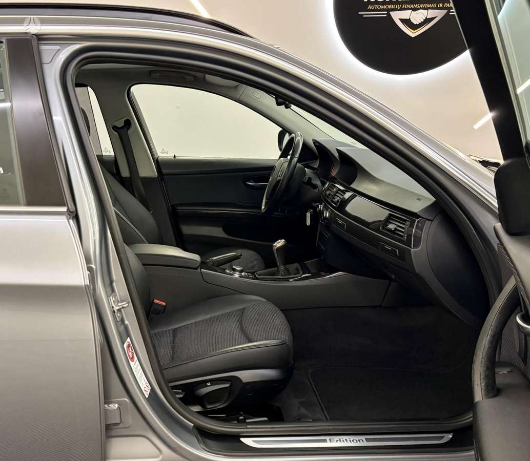 BMW 320, 2.0 l., Универсал