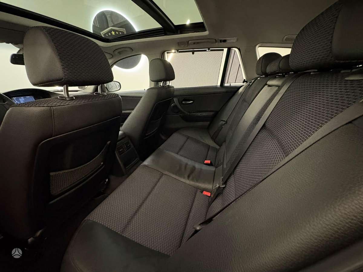 BMW 320, 2.0 l., universalas
