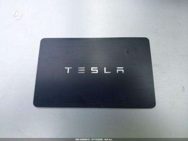 Tesla Model Y, Внедорожник / Кроссовер