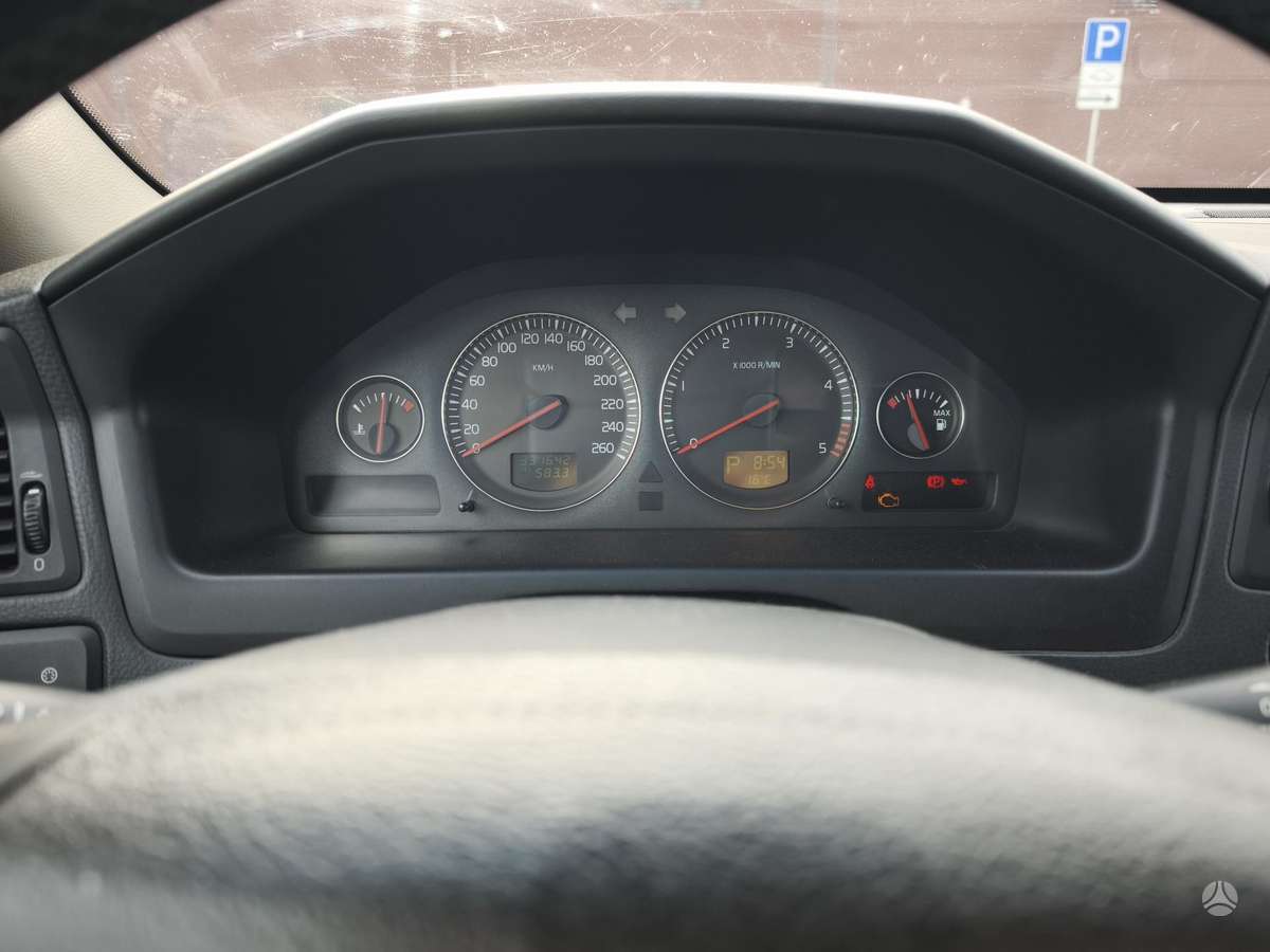 Volvo XC70, 2.4 l., wagon