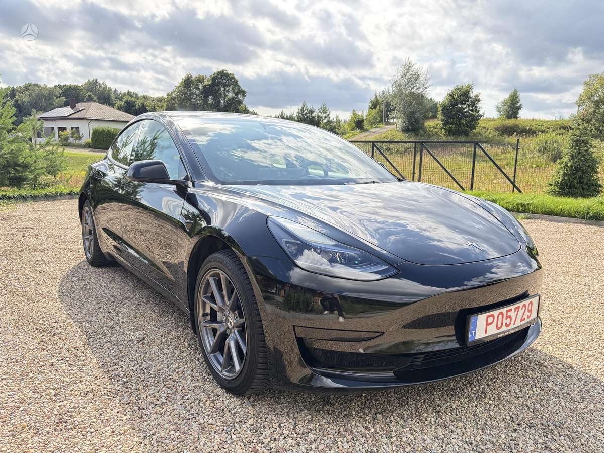 Tesla Model 3, 60 кВт·ч, Седан
