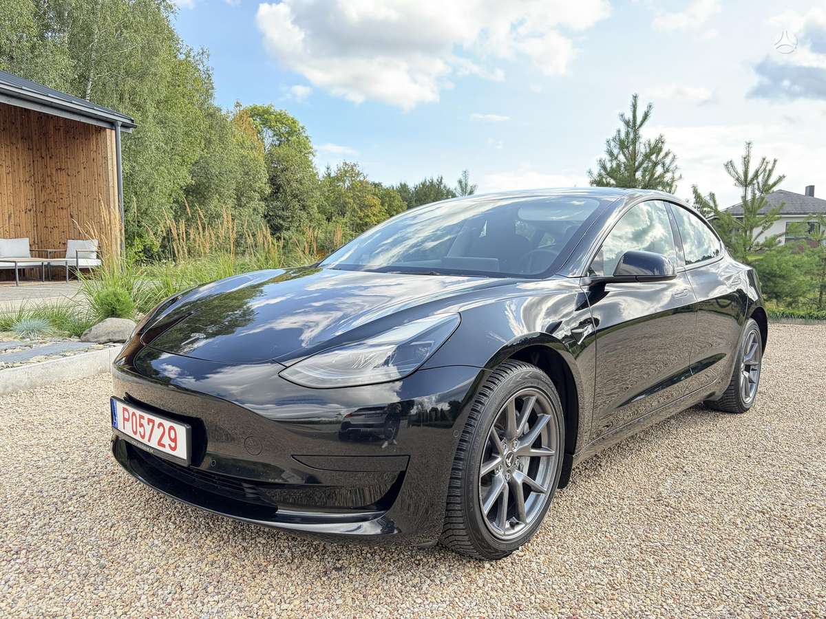 Tesla Model 3, 60 кВт·ч, Седан