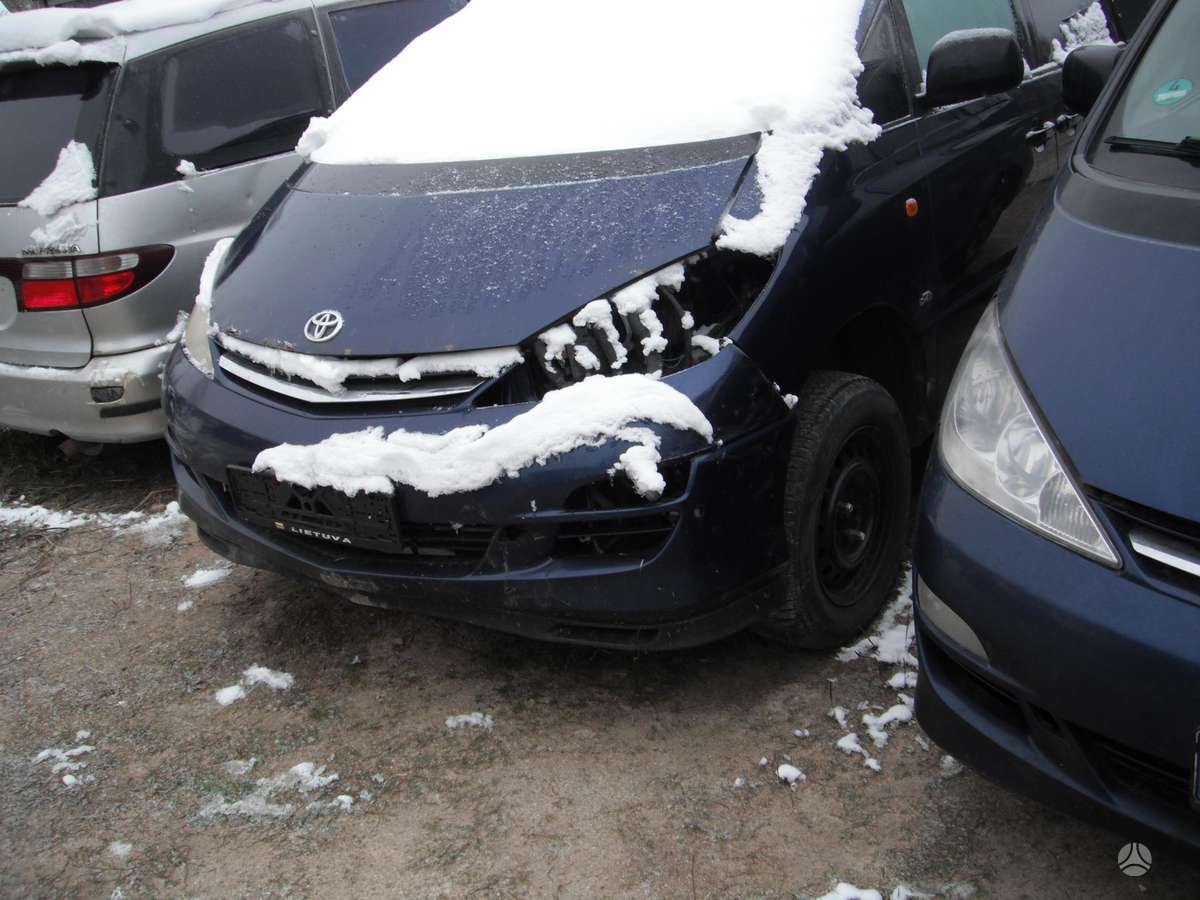 Toyota Previa Model2000 06 t 060572444