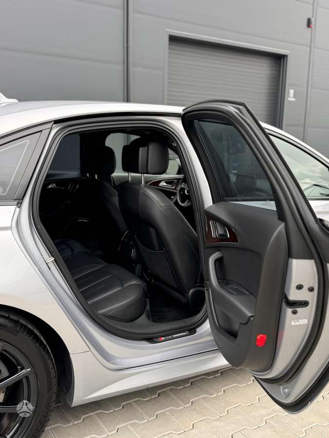 Audi A6, 3.0 l., Седан