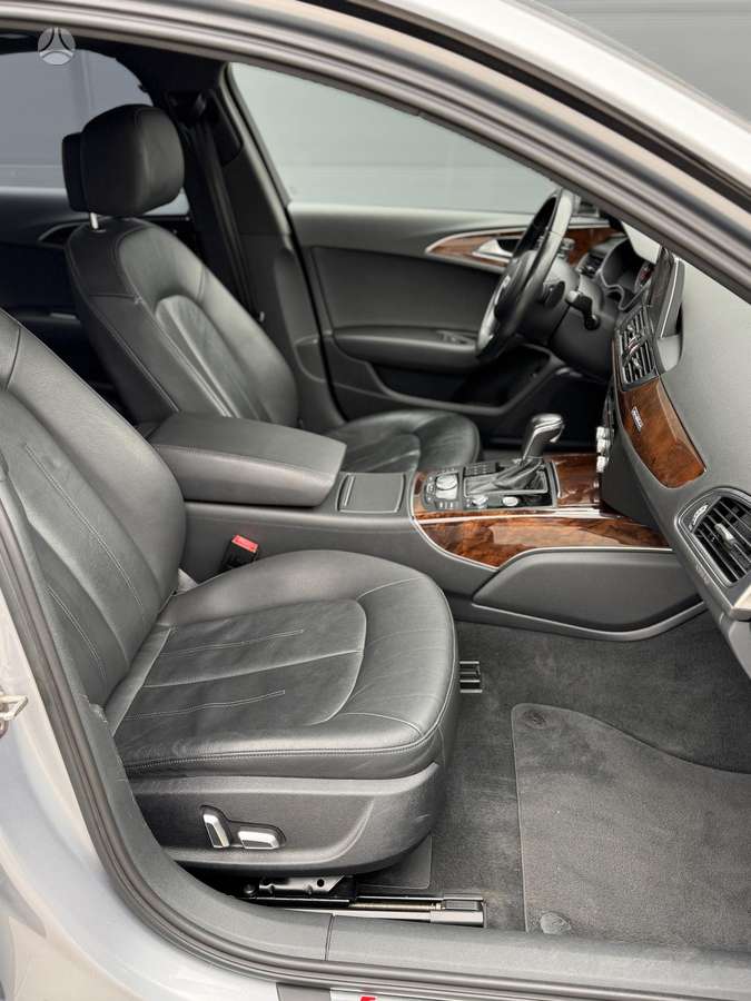 Audi A6, 3.0 l., Седан