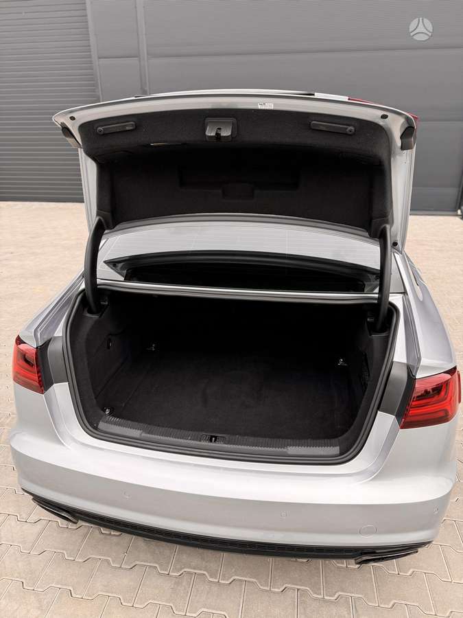 Audi A6, 3.0 l., Седан