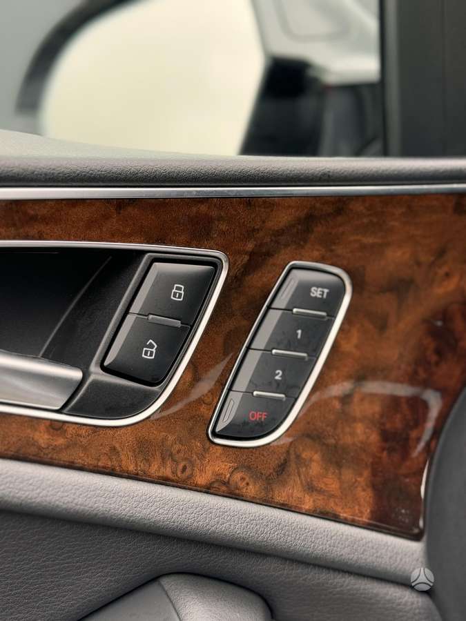 Audi A6, 3.0 l., Седан
