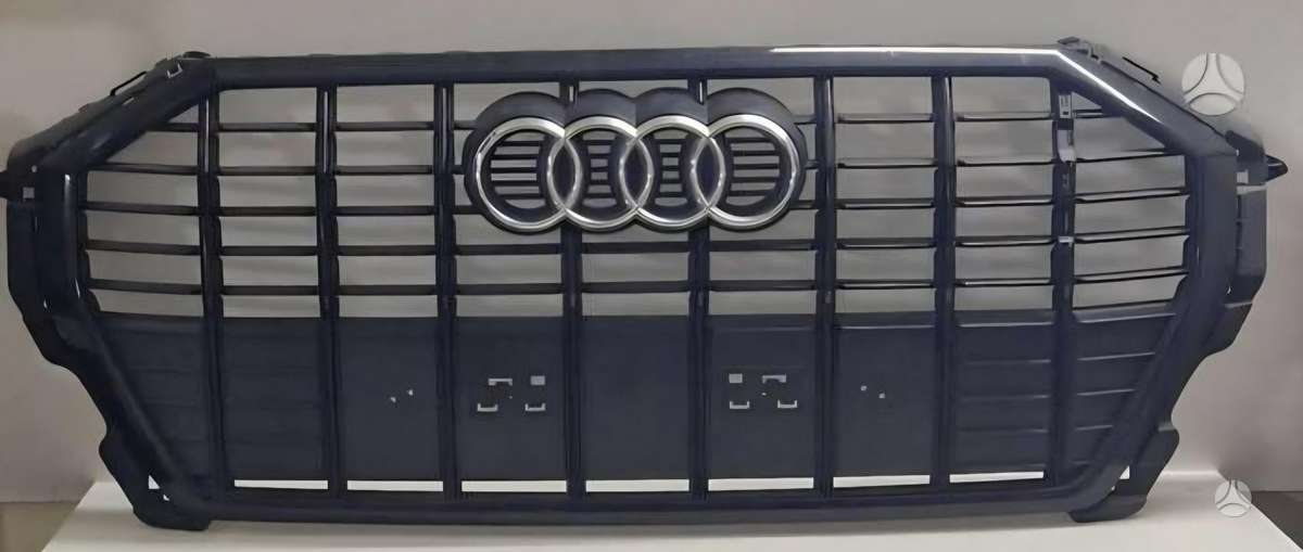 Audi Q3, 83a853651e, apdailos grotelės