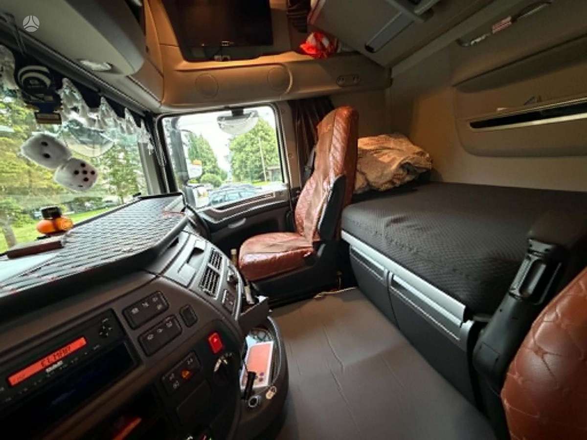 DAF XF480, 2 спальных места