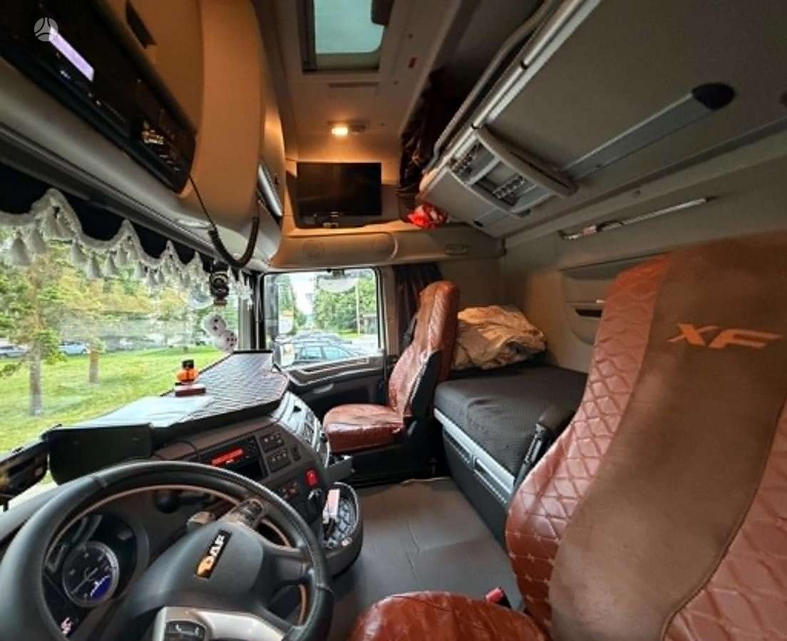 DAF XF480, double sleeper