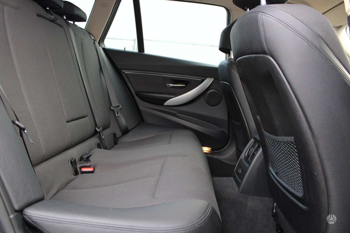 BMW 330, 3.0 l., Универсал