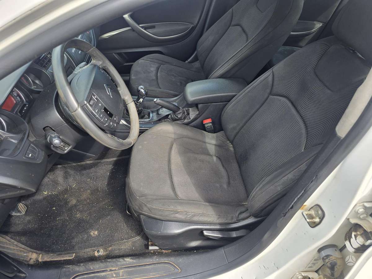 Citroen C5, 1.6 l., Седан