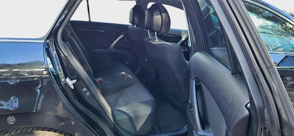 Toyota Avensis, 2.2 l., Универсал
