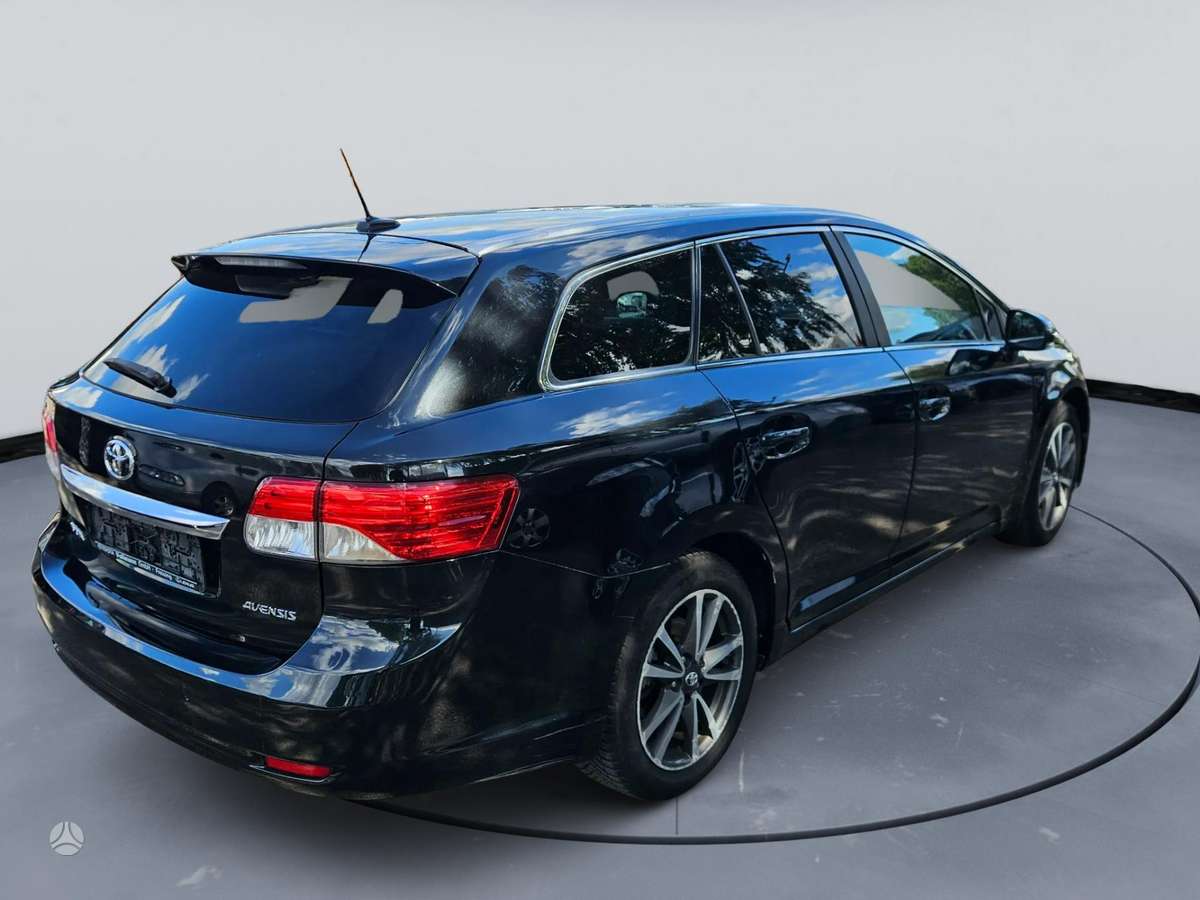 Toyota Avensis, 2.2 l., Универсал