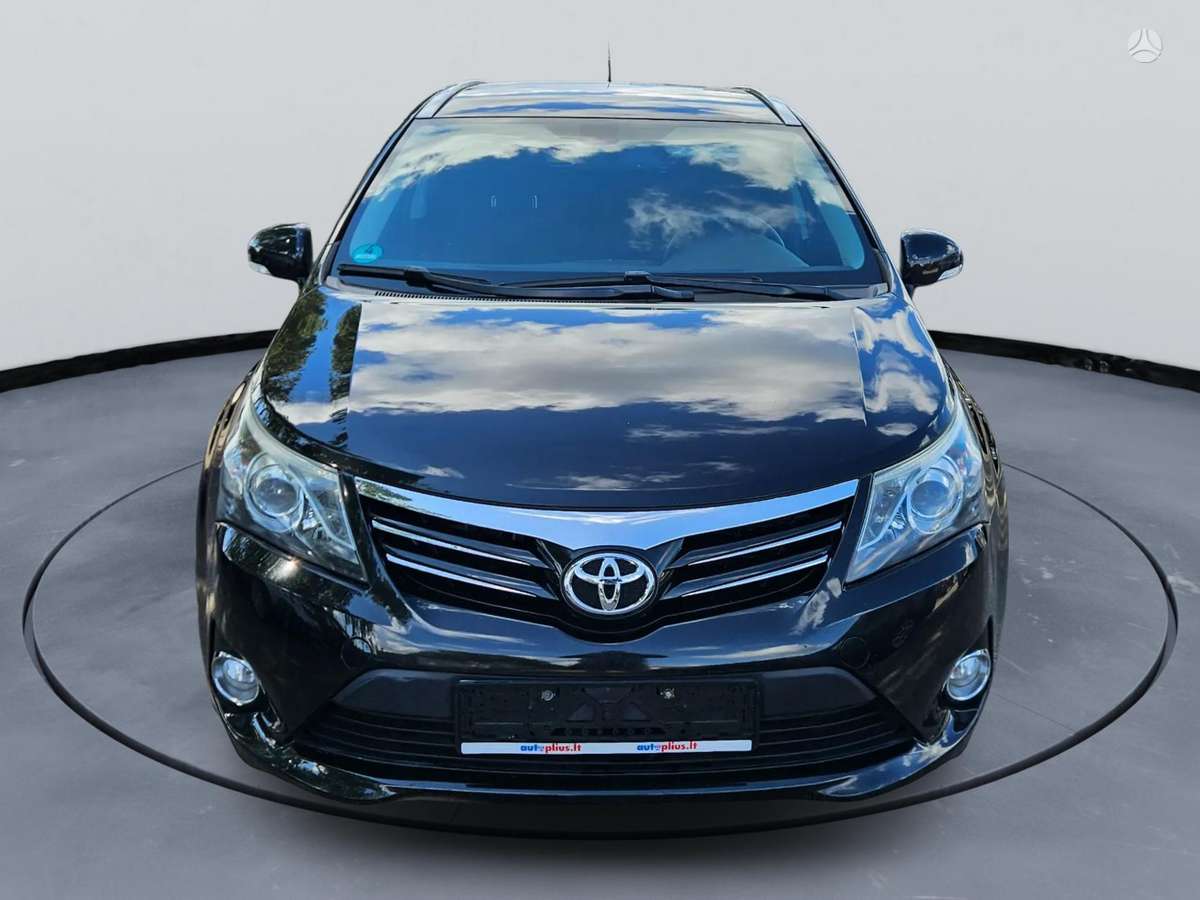 Toyota Avensis, 2.2 l., Универсал