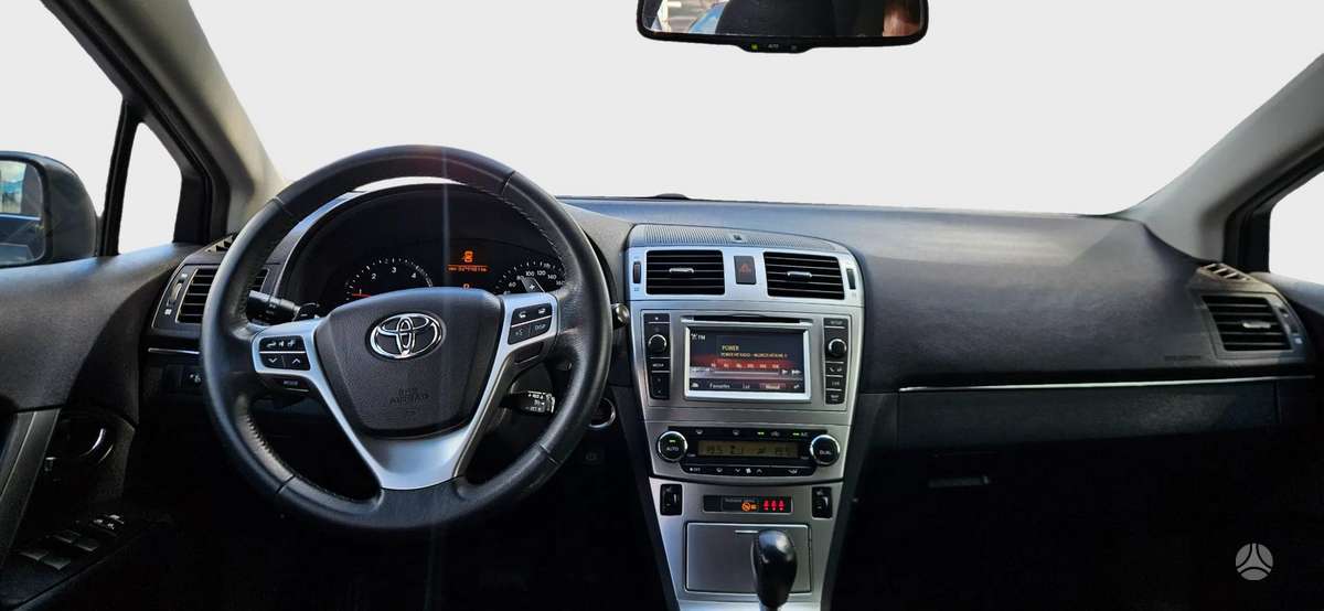 Toyota Avensis, 2.2 l., Универсал