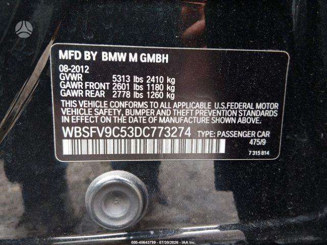 BMW M5, Седан