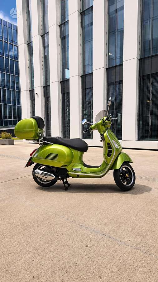 Piaggio Vespa 125cc, мотороллеры / мопеды