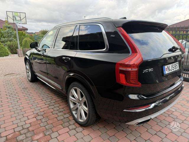 Volvo XC90 - 4