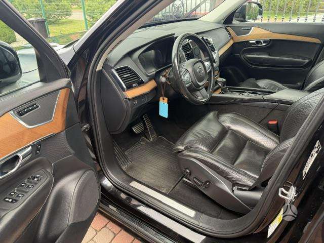 Volvo XC90 - 9