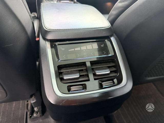 Volvo XC90 - 12