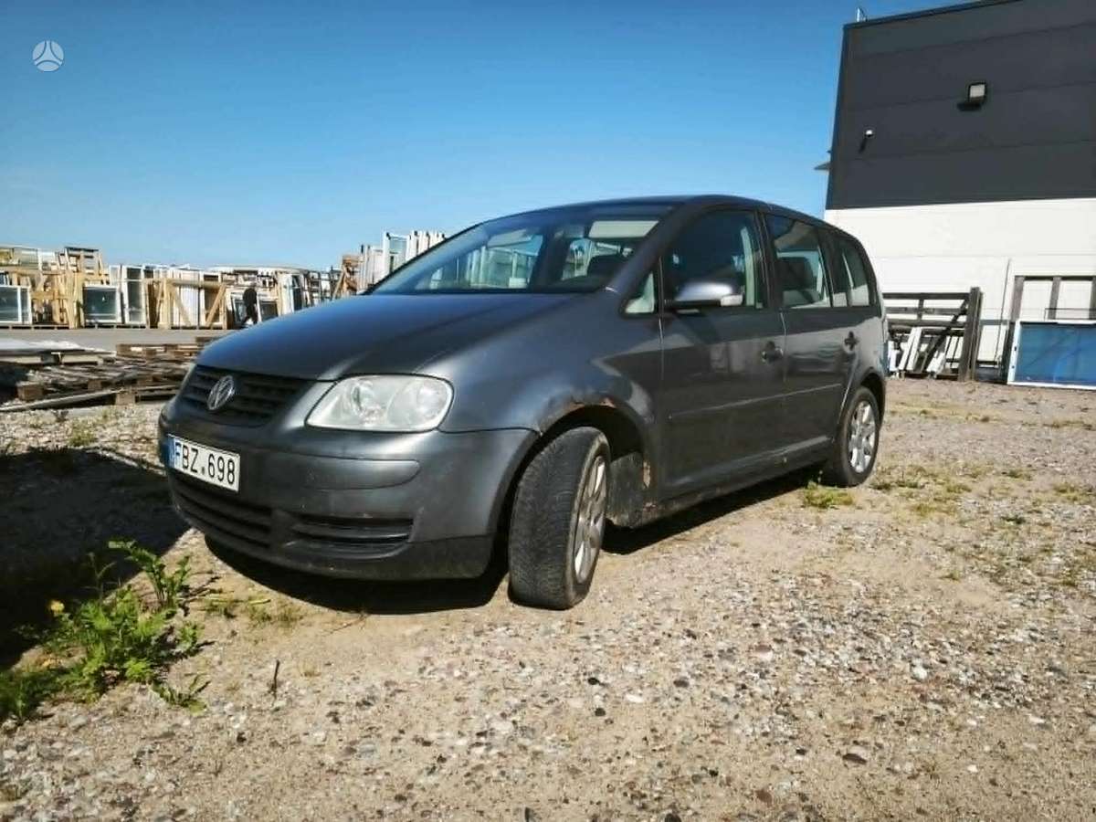 Volkswagen Touran - 2