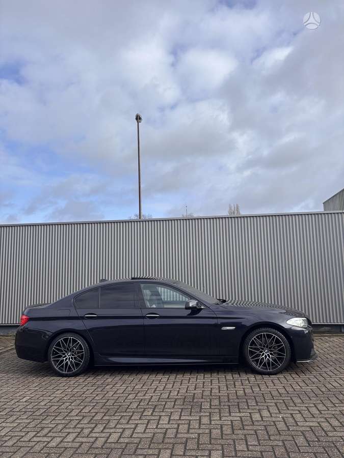 BMW 535, 3.0 l., Седан