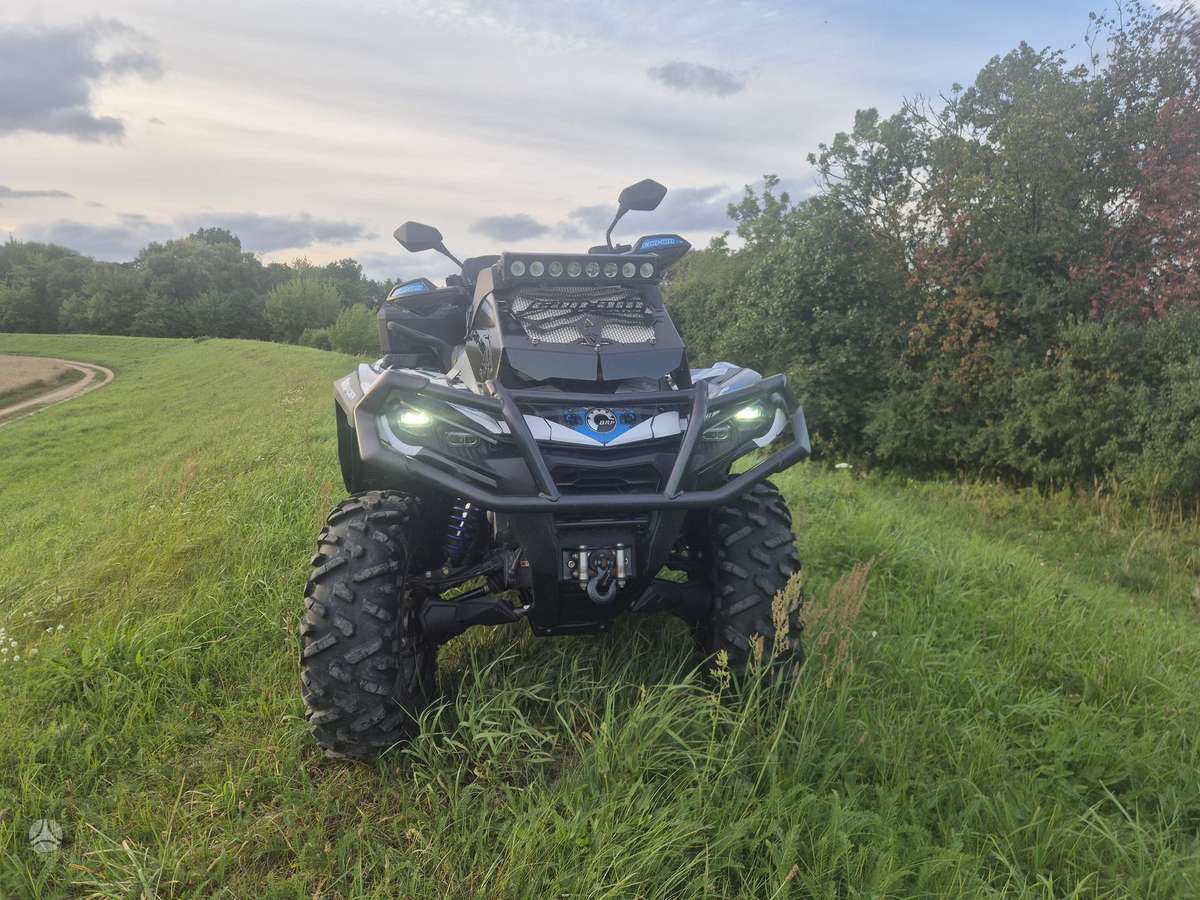 Can-Am Outlander Max, квадроциклы