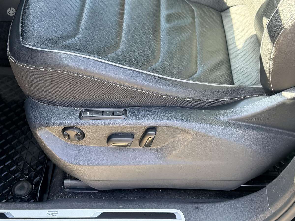 Volkswagen Tiguan Allspace - 12