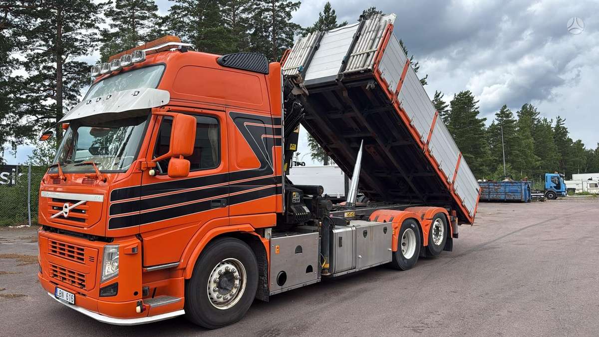 Volvo FM460, dumpers with crane