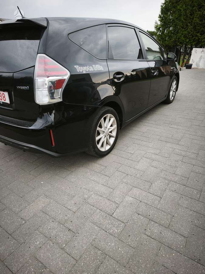 Toyota Prius+ - 4
