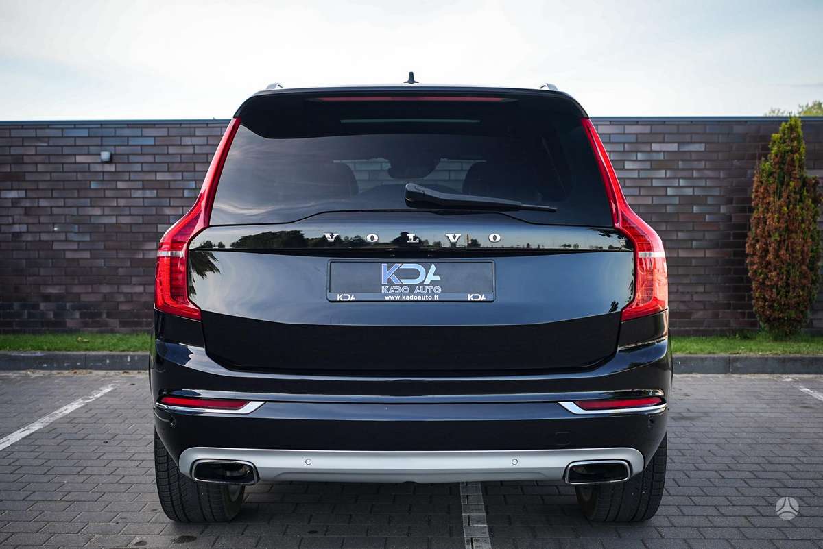 Volvo XC90 - 8
