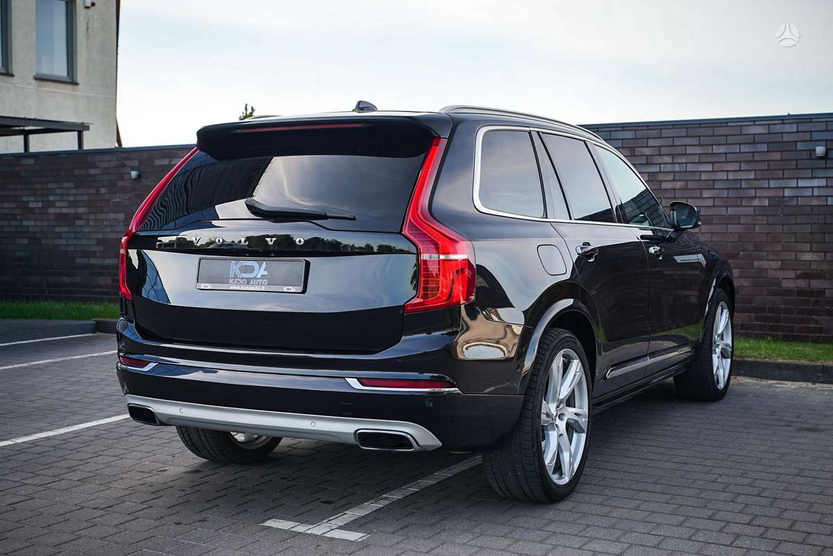 Volvo XC90 - 9