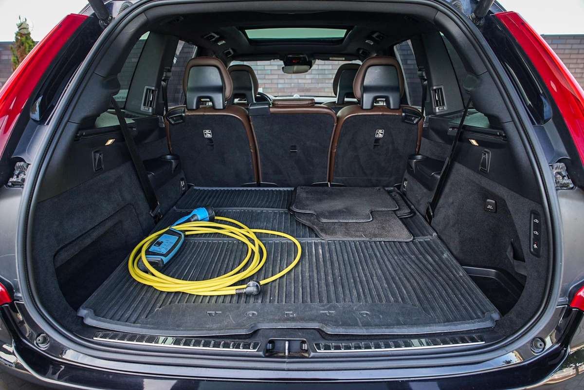 Volvo XC90 - 11