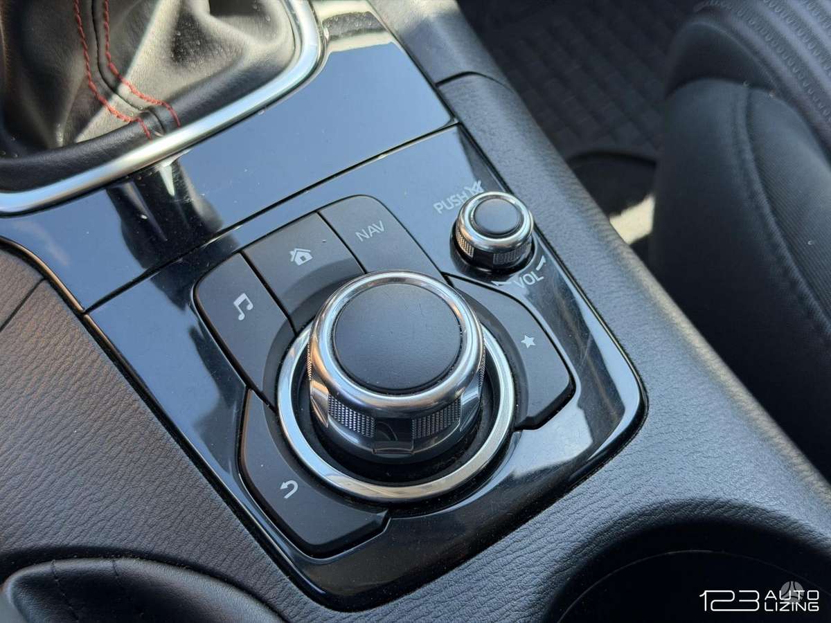 Mazda 3, 2.2 l., hatchback