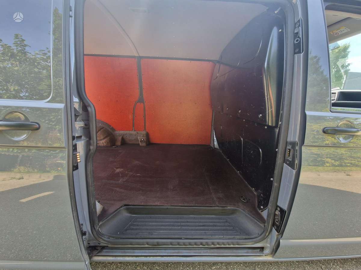 Volkswagen Transporter - 8