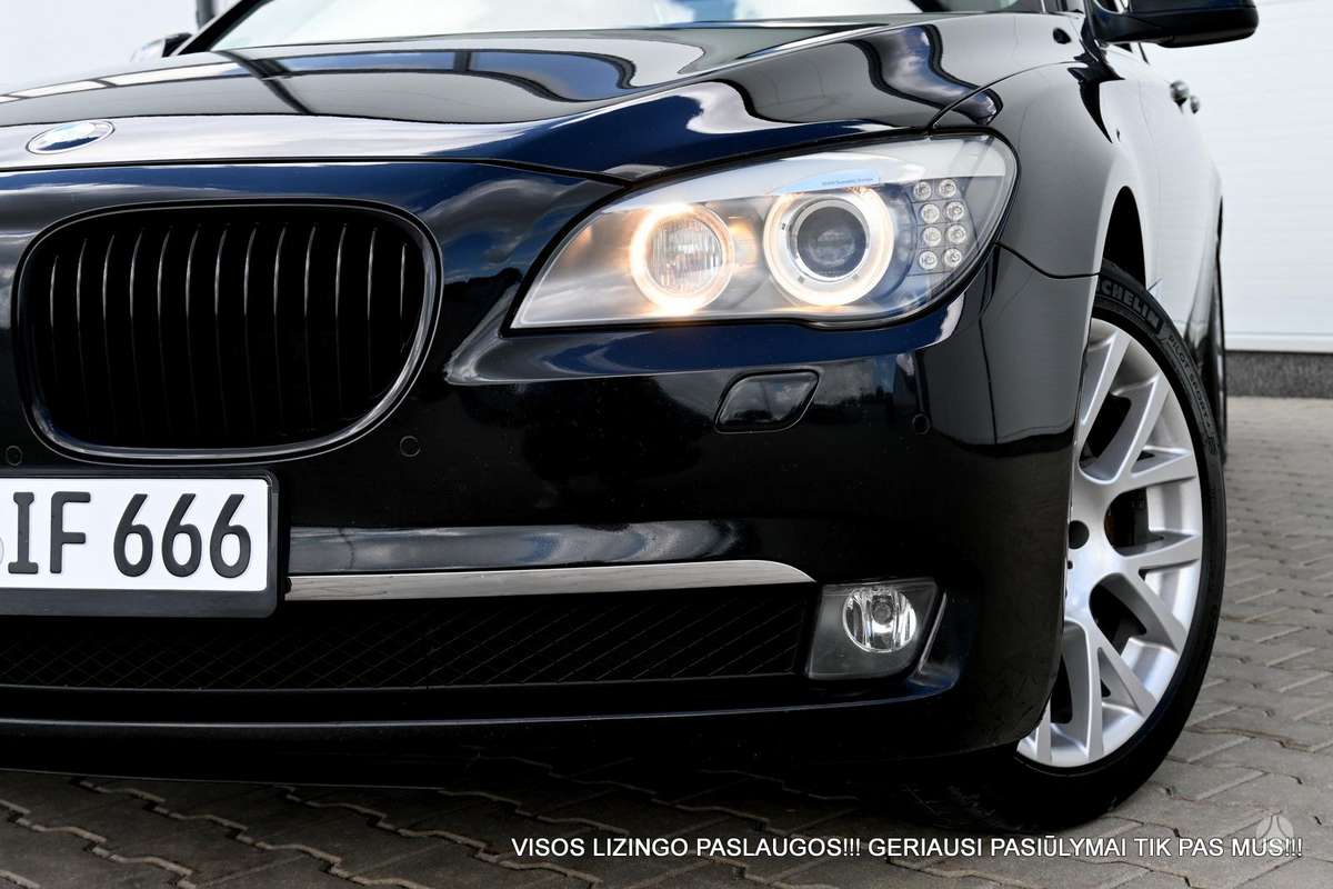 BMW 740, 3.0 l., Седан
