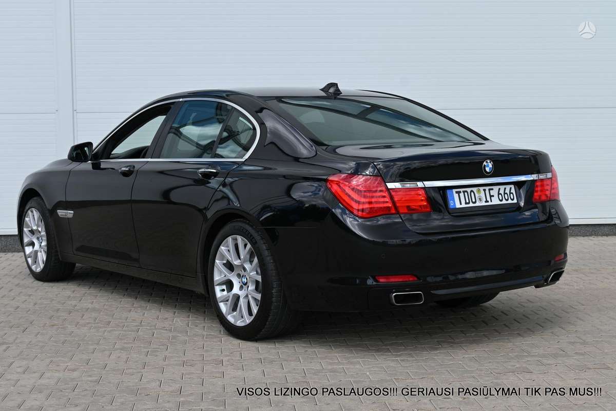 BMW 740, 3.0 l., Седан