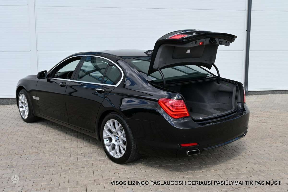 BMW 740, 3.0 l., Седан
