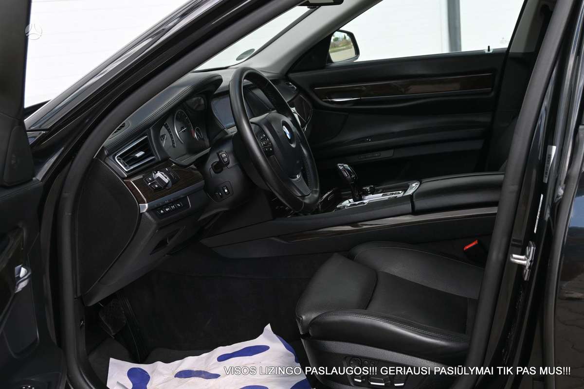 BMW 740, 3.0 l., Седан