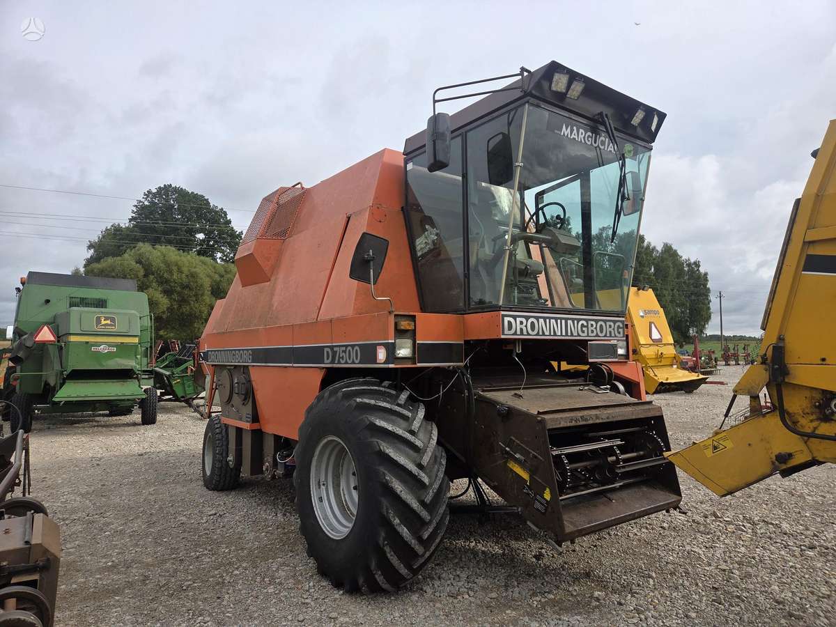 Dronningborg D7500, комбайны