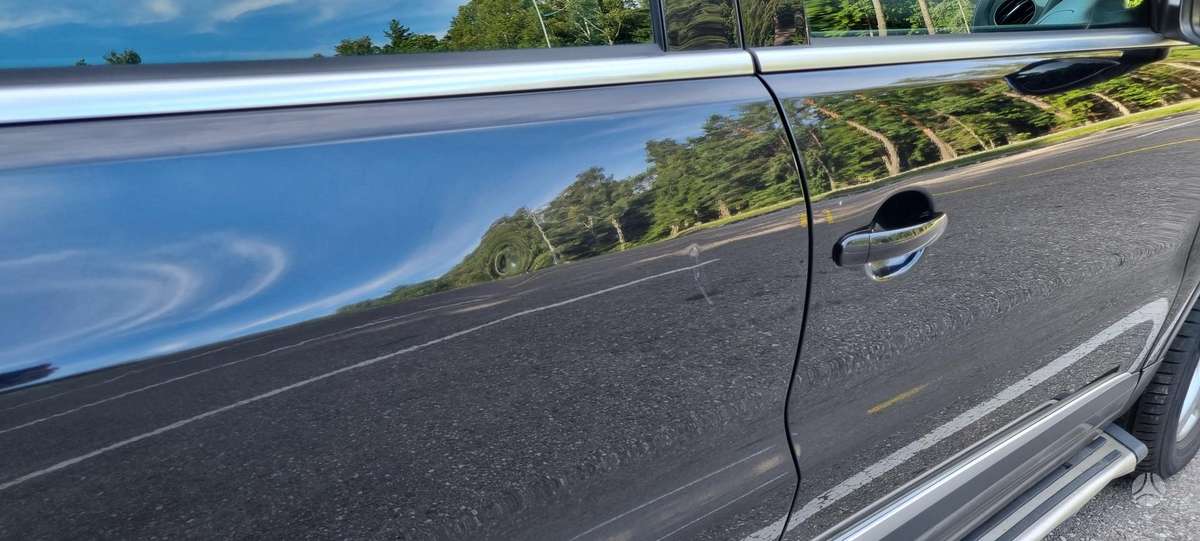 Volkswagen Tiguan - 5