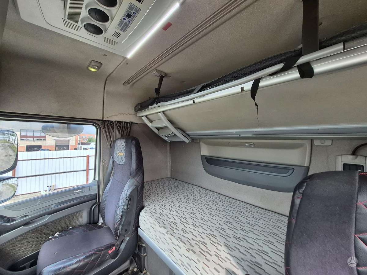 DAF XF 460 FT, double sleeper